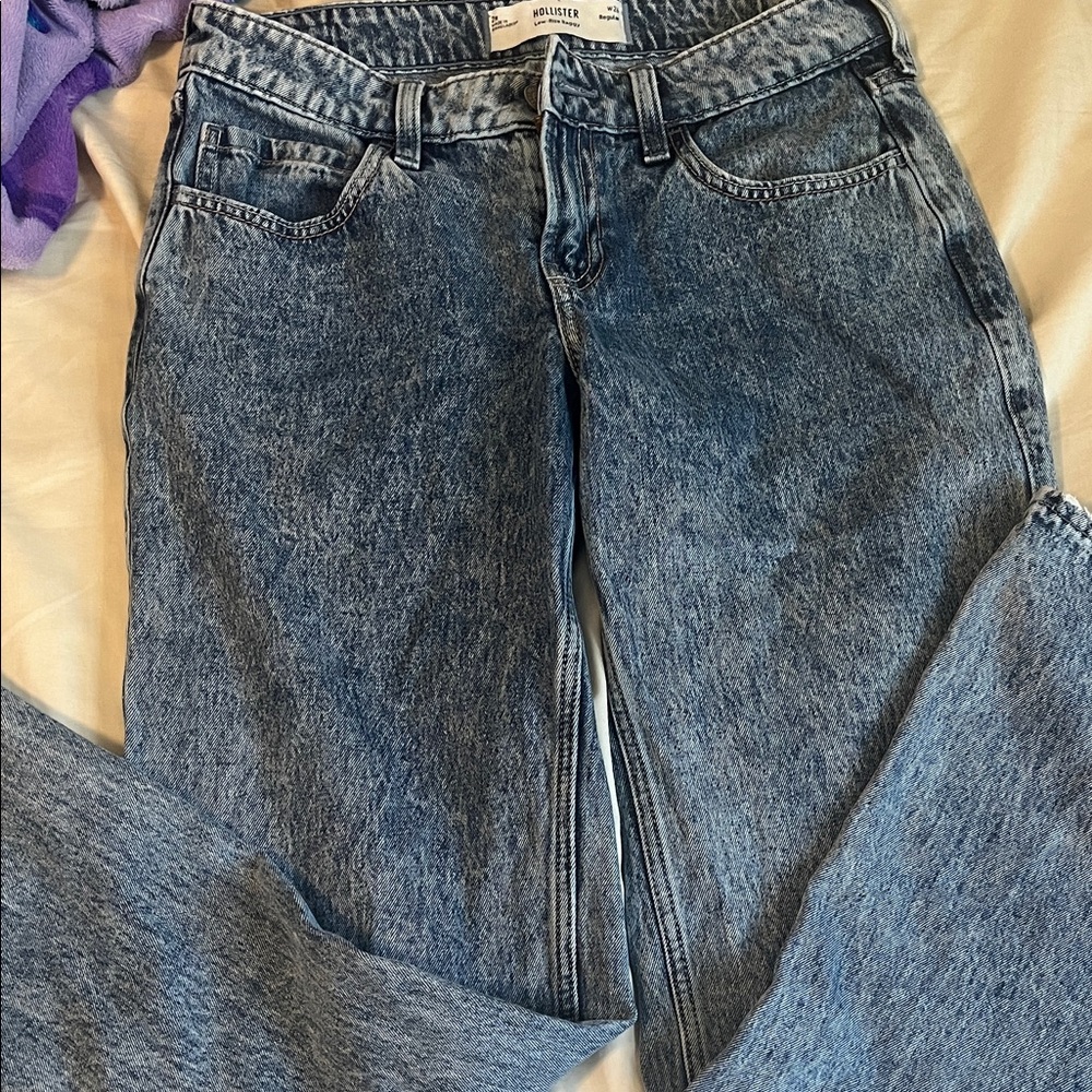 Hollister Women’s Acid Wash Blue Straight Leg Jeans